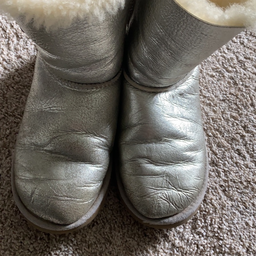 Ugg Silver Boots Good Condition - image 5